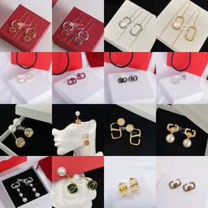 Designer Pearl Crystal Earrings Studs Vintage Women Chic Studs Earrings 18K Gold Earrings Charm Jewelry For Party Wedding
