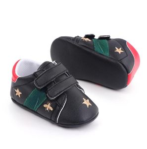 Yeni doğan bebek erkekler ilk yürüyüşçü ayakkabı bebek bebek toddler pu yumuşak taban ayakkabıları çocuk spor ayakkabıları beşik ayakkabılar5060718