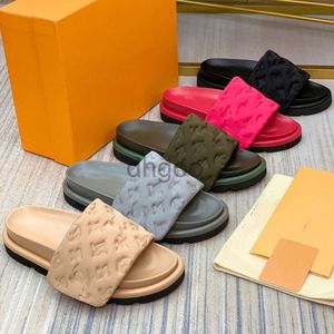 Women's slippers men's black frayed flat sandals pool pillow mules fashionable easy to wear style slippers fuchsia red