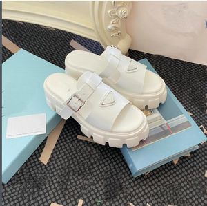 Dana Sandalet Şeker Renk Flats Ayakkabı Kadın Eğlence Tasarımcısı Açık Lüks Terlik Kadın Düz Dipli Konfor Kum Plaj Sandalet 35-40PO