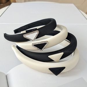 New P-letter jewelry designed for female designers Headband yoga headband inverted triangle letter fashion accessories Headband anti slip party gift