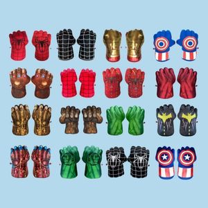 Оптовые сверхмощные боксерские перчатки плюшевые игрушки Super Hero Fist Set Детские игры Playmates праздничные подарки декор комнаты