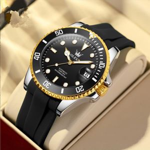 Новый A1 подарок мужские мужские часы смотрят роскошные модные модные черные циферблаты с календаря Bracklet Rubber Quartz Men Watch Relogio Masculino Clock