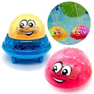 Banyo Toys Sprey Su Hafif Müzik Döndürme Top Kid Bebek Yürümeye Başlayan Banyo Yaz Oyunu 230705