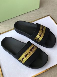 Kadın Slip-On Sandal Ünlü Tasarımcı Tazz Tasman Terlik Yaz Plajı Çift Sliders Man Sliders Cilt Okları Kapalı Mektuplar Bayanlar Siyah Beyaz Ayakkabı Kutusu Boyutu 36-46