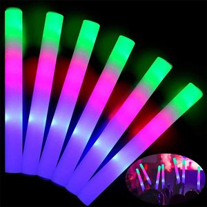 LED Luminous Sticks Party Rave Köpük Parlayan Çubuk RGB Floresan Karanlık Işık Bar Düğün Doğum Günü Festivali Parti Aksesuarları