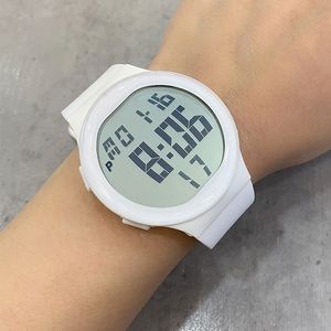 Sanda Açık Spor Saati Erkekler Alarm Chrono Clock 5bar Su Geçirmez Askeri Saatler Led Ekran Şok Dijital Saat Reloj Hombre