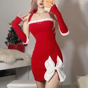 Günlük elbiseler Noel beyaz yay dekorasyon tasarım duygusu kırmızı canlılık kadınlar olgun seksi ince fit yular örgü elbise