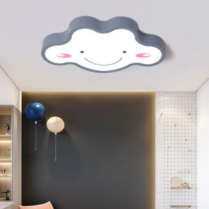 Tavan Işıkları Gülümseme Bulut Lambası Çocuklar için Yatak Odası Dekor Püskürtme Led Işık Basit Modern Oturma Odası Bebek Kreş