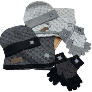 Новые модельерные шляпы шляпы Gloves Sarves Sets Beanie Men's Einter Winter Outdoor Keep Теплый вязаный классический подходящий женский клетчатые перчатки для шарф-шарф-шарфы шарфы шарф