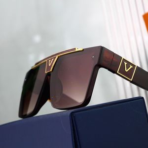 Markendesigner-Sonnenbrille 33006, hochwertige Metallscharnier-Sonnenbrille, Herren-Brille, Damen-Sonnenbrille, UV400-Linse, Unisex, mit Etui und Box