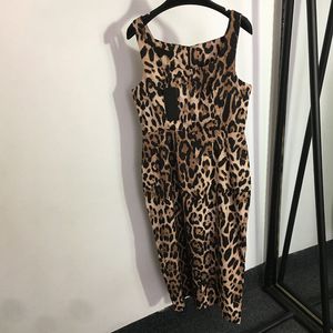 Дамские леопардовые платья модные жилеты Retro Slim юбки девушки экипаж шея с одной кусочки платья плюс платья одежда