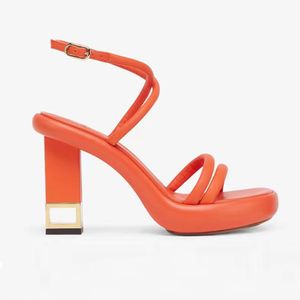 Orangefarbene, klobige Plateau-Sandalen, 9 cm hohe Sandalen mit offenen Zehen, dünne, doppelt gedrehte Bänder, Knöchelriemen-Sandale aus Lammleder für Damen, Luxus-Designer-Schuhe