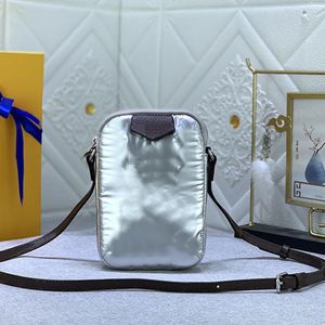 Роскошная сумка для iPhone мини -стеганое мешок для сцепления дизайнерская сумочка женщин с мешками для вышивки мешки с мешками на плеча