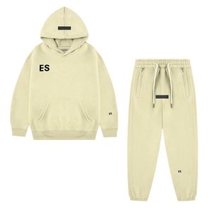 Erkek Hoodies Sweatshirts Çocuk Giysileri Setler Spor Takımları ESS Çocuklar Gençlik Toddlers Tasarımcı Giyim Markası Kapüşonlu Kazak Seti 110-160 232