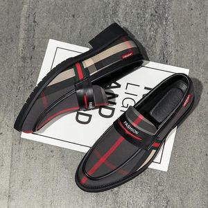 Gai gai gai elbise şık erkekler İtalyan deri ayakkabı loafers erkek hippi moda siyah spor ayakkabılar için resmi erkek beyler 230718