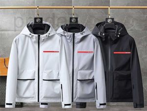 Мужские куртки дизайнерские маркировки треугольника пружина и осенью нового продукта заряд