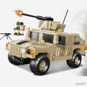 Bloklar Askeri Model Çöl Tekerlekli Zırhlı Araç Koleksiyonu Süs Binaları Tuğlalar Tuğla Hediyeler R230720