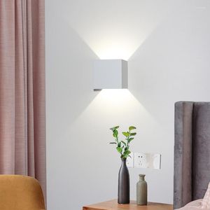 Duvar lambası 7W Modern Yukarı ve Aşağı Işıklar Oturma Odası Bir kenara Merdivenler Işık Fikstür Yatak Odası Basit Sconce Bl06