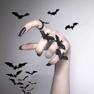 Gotik siyah yarasa yüzüğü punk uçan yarasa metal ayarlanabilir kadın takı sıcak festival cosplay hediye erkek kızlar cadılar bayramı aksesuarları