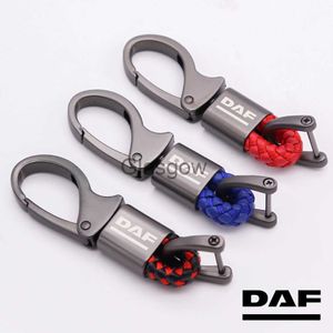 Chiave dell'automobile Portachiavi dell'automobile Ricambi auto Interni Corda in pelle per auto Portachiavi con emblema per auto Corda intrecciata Portachiavi di alta qualità Per DAF XF CF LF x0718