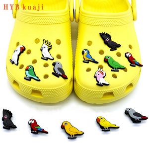 Hybkuaji özel egzotik tropikal vahşi kuşlar kelebek ayakkabı takıları toptan ayakkabı süslemeleri pvc tokaları ayakkabılar için