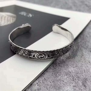 S925 STERLING Gümüş Retro Desen Çifte Kaplan Baş Açık Bilezik Punk Tarzı Moda Erkek ve Kadın Çiftler Takı Hediyeleri317B