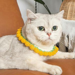 Köpek yaka kedi tatlı tığ işi yakalı evcil hayvan eşarp lale çiçek el örtüsü kolye pelerin bandana aksesuar bezleri chihuahua hediye