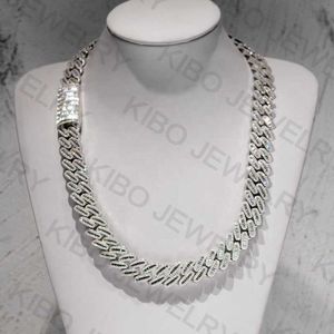 Hand Setting Iced Out 18mm Miami Sterling Silver Baguette Moissanite Cuban Link Chain Necklace