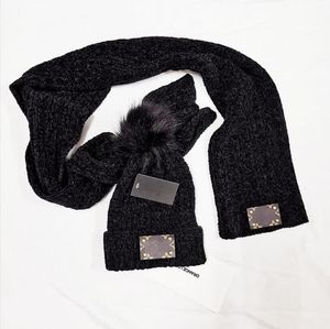 Kış ve Sonbahar Örgü Şapkalar Eşarplar Set Moda Kadın Tığ işi Şenil Beanies Sıcak Yumuşak Eşarp 5 Renkler 280g Toptan