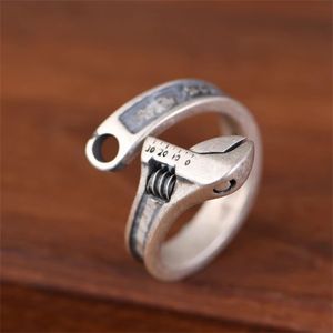 Anello chiave vintage in argento sterling S925 realizzato con gioielli hip-hop personalizzati regolabili da uomo in motocicletta di design antico