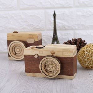 Игрушечные камеры деревянные игрушечные камеры музыкальная коробка ретро -камера дизайн камеры классическая мелодия день рождения дома 230721