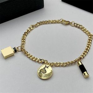 Ретро винтажный браслет внутренний буква золотой вафер браслет купер хип -хоп очаг медные браслеты женщины простые модные украшения