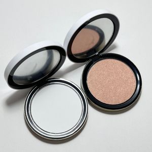 Оптовая марка Radiant Matte Powder Light Powder 6.5g 01 Nuage 02 Mlrage Natural Dondoady Dosciped Powders Знаменитый макияж