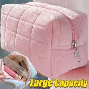 Soft Fur Makeup Bag for Women Zipper Large Solid Color Cosmetic Bag Travel Make Up Toiletry Bag Washing Pouch Plush Pen Pouch
