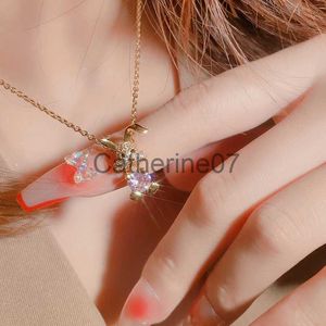 Подвесные ожерелья Ocean 1pcs в корейском стиле розовый каваи медведь -сердце бабочки колье для кролика украшения для женских модных аксессуаров Подарки бесплатная доставка J230809