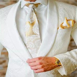 2019 Vintage White Paisley Tuxedos British Style Dinner Jacket Shawl Lapel Custom Made Mens Suit Slim Fit Blazer Wedding Suits for332F