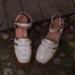 Baotou Summer 2024 Heihaian Sandalet Retro Stil Hong Kong Square Ayakkabı Deri Su Geçirmez Masa Kadın 80285