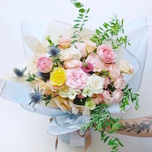 Perdeler 20pcs/lot altın çerçeve jöle film çiçek ambalaj kağıdı Kore tarzı buketler çiçekçi su geçirmez paketleme kağıtları kızlar için hediyeler