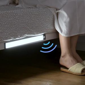 Yenilik Ürünleri LED hareket Sensörü Işık Gece Kablosuz USB Mutfak Yatak Odası Dolap Kapalı Aydınlatma 230727