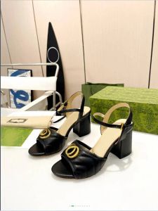 Tasarımcı Blok Topuklu Sandalet Chypre Terlikleri Kadın Deri Sandaletler Erkek Yaz Yamaç Topuklu Boyut 35-41 Kutu