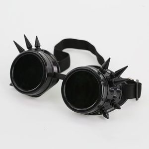 Güneş Gözlüğü 2023 Kaynak Yuvarlak Goggle Steampunk Cyber ​​Goth Perçin Çivili Goggles Cosplay Antik Victoria Gafas Hombre