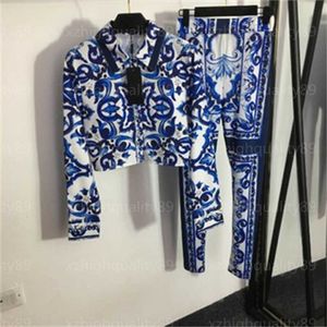 Trailtsuits Kadınlar İki Parça Set Gömlek Pantolon Takım Seladon Baskı Düğmeleri HARDIGAN Uzun Kollu Kısa Gömlek Esnek Sıska Dipler Kadın Tasarımcı Trailtsuit