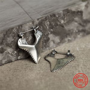 Stud 925 Sterling Gümüş Köpekbalığı Diş Küpe Erkek Kadın Punk Vintage Street Party Mücevher Hediyeleri Kızlar İçin 230729