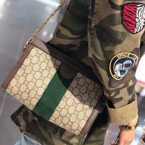 10a en iyi yeni lüks tasarımcılar çanta kelepçe omuz çantaları zincirleri deri çanta kız moda kadınlar çapraz vücut çantası baskılı crossbody erkek kadın kadın kılıf çanta 2 boyut