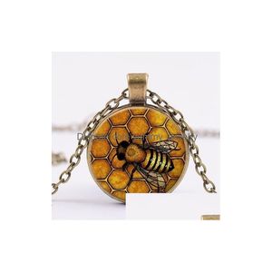Подвесные ожерелья Новое золотое сотовое ожерелье пчелиного ожерелья меда Queen Po Glass Crystal Cabochon 4 Цвета Цепин