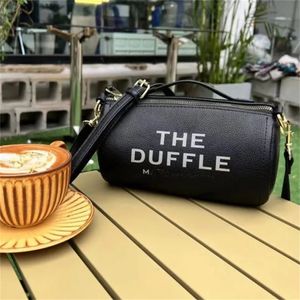 Marc Designer Deri Duffle Bag Omuz Namlu Yollu Tote Kadın Lady Crossbody En Kalite PU Deri Lüks El çantası Plaj Boşluğu Bag Çanta Çanta Çantası