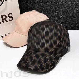 Çok tarzı güneş şapkası kadın plaj kapakları yeni rahat güneş geçirmez modern gorras ayarlanabilir kayış batı tarzı sokak unisex tasarımcı beyzbol şapkası pj049 b23