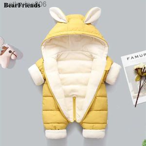 Jumpsuits 2023 new born fashion winter thicken children snowsuit cotton-padded baby girl clothes boy Plus velvet cute Jumpsuits BodysuitL231101