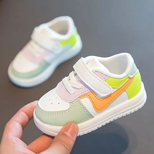 Spor ayakkabı bebek ayakkabıları yürümeye başlayan çocuk kızlar erkekler için spor ayakkabıları kızlar bebek deri daireler çocuk spor ayakkabılar moda rahat yumuşak bebek ayakkabıları 231102